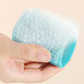 Grooming Glove for Cats: Calm Deshedding & Bonding